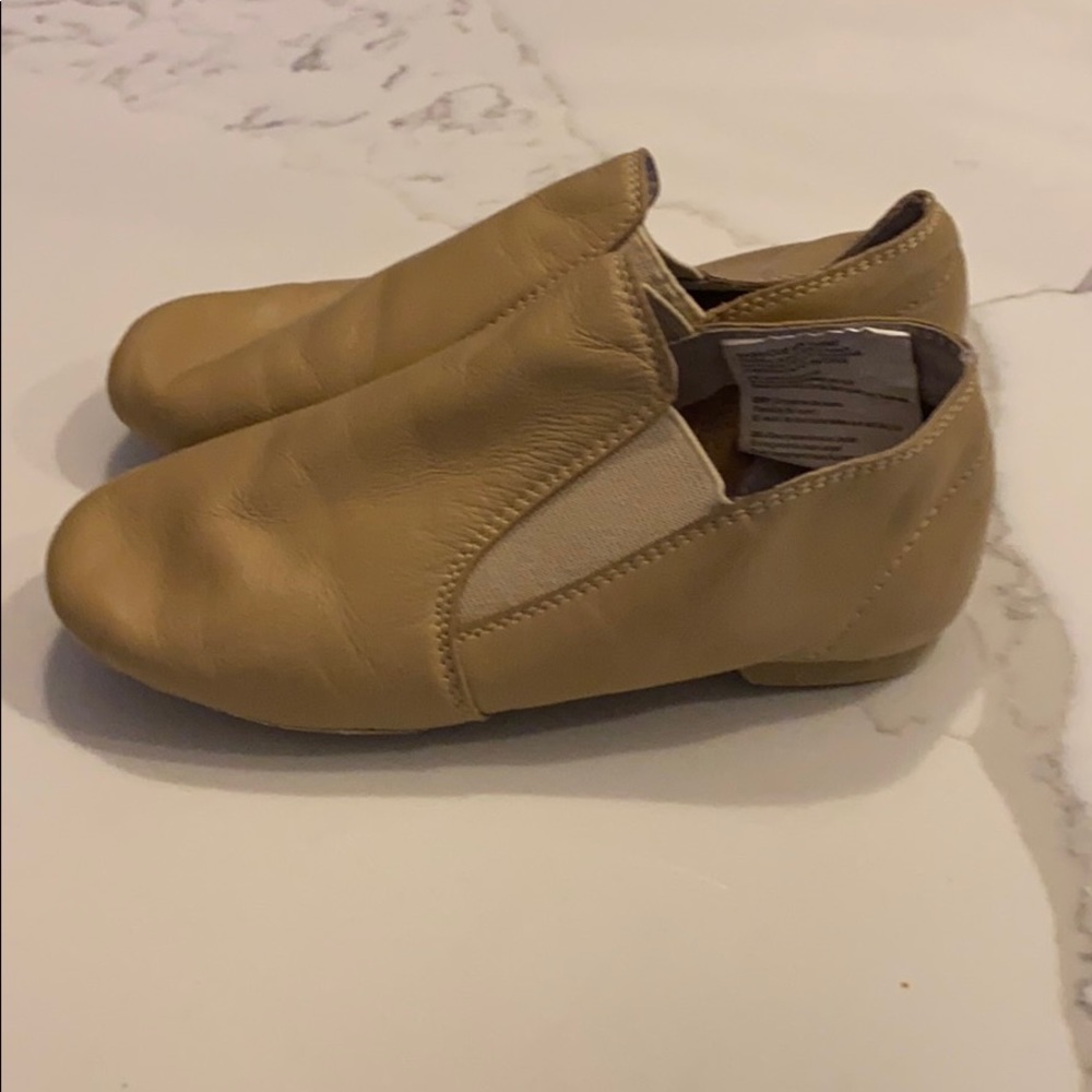Girls jazz shoes